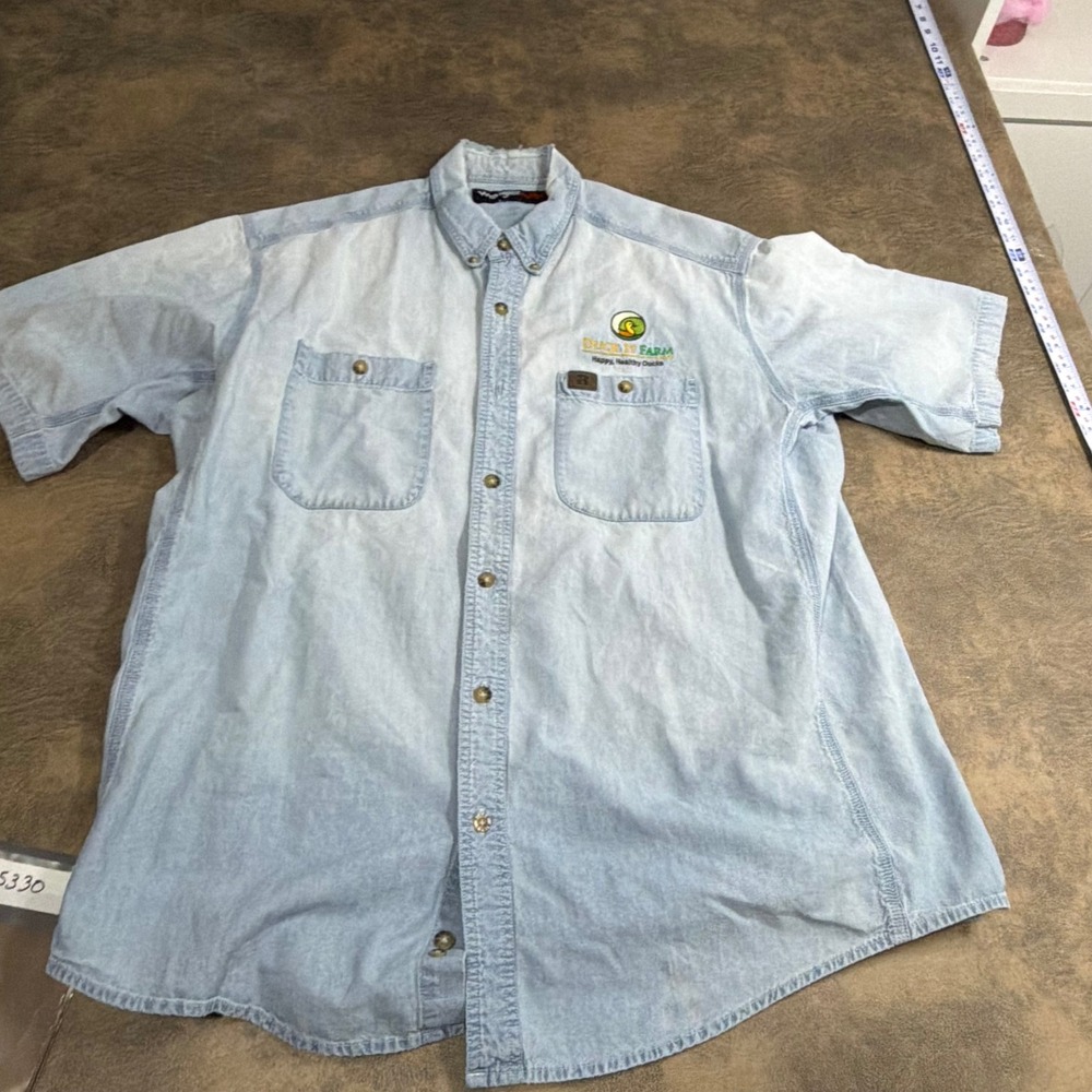 Wrangler Button Down Shirt Mens XL Light Blue Riggs Duck It Farm 5*CUT TAG